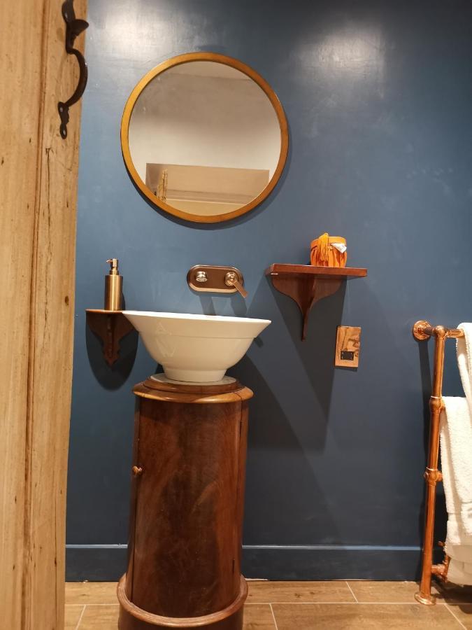 Forthay Bed And Breakfast North Nibley エクステリア 写真